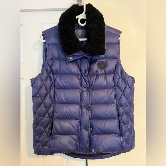UGG Jackets & Blazers - NWT large UGG down vest with removable fur collar.